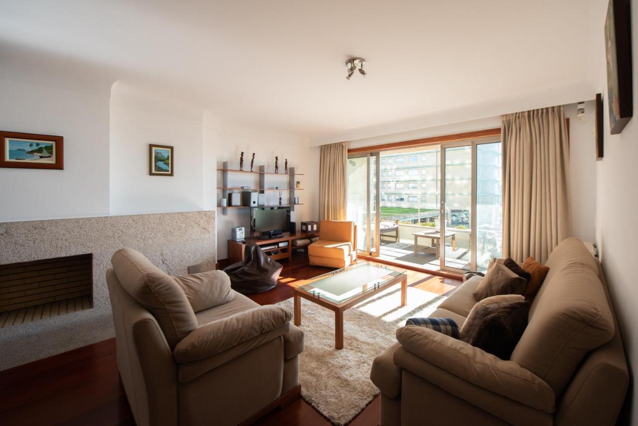 Apartament Em Condominio Com Piscina マトジニョシュ エクステリア 写真