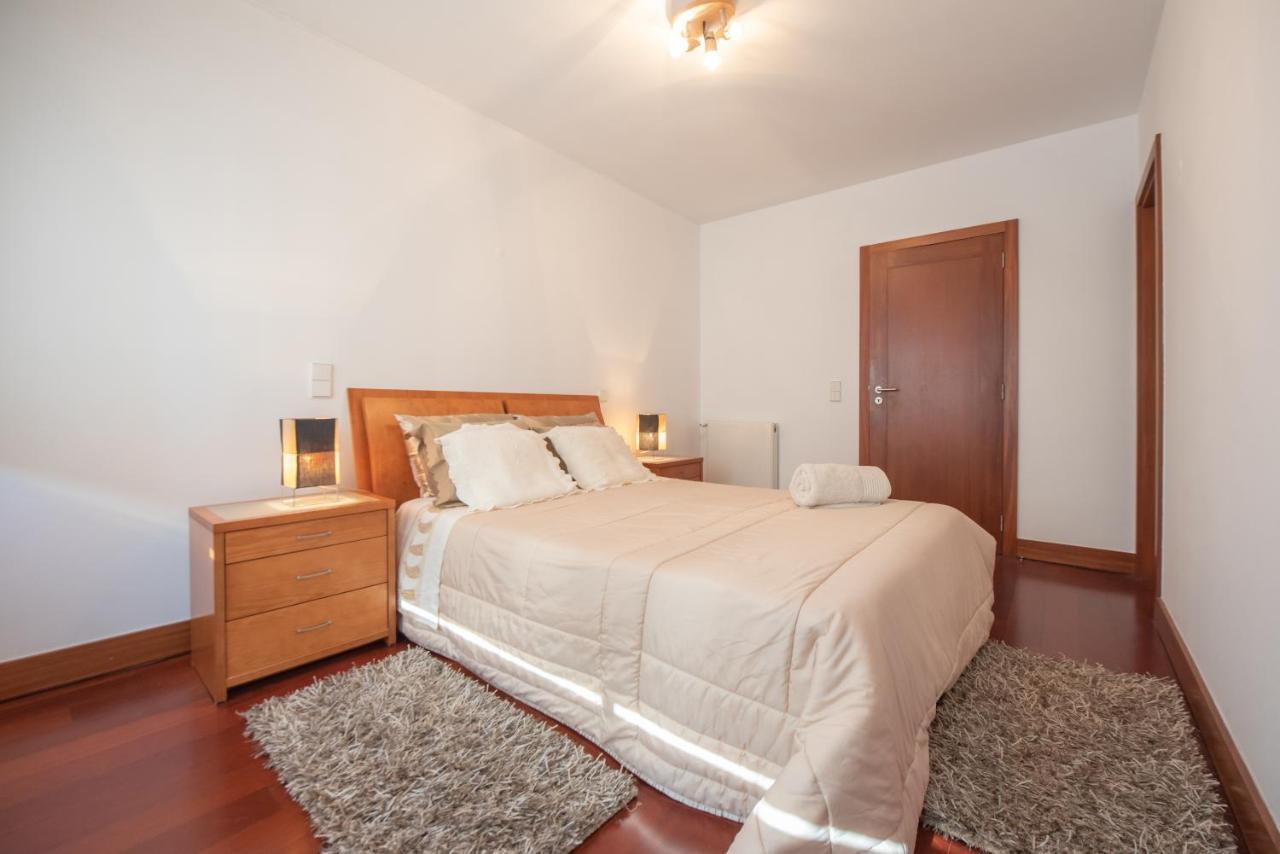 Apartament Em Condominio Com Piscina マトジニョシュ エクステリア 写真
